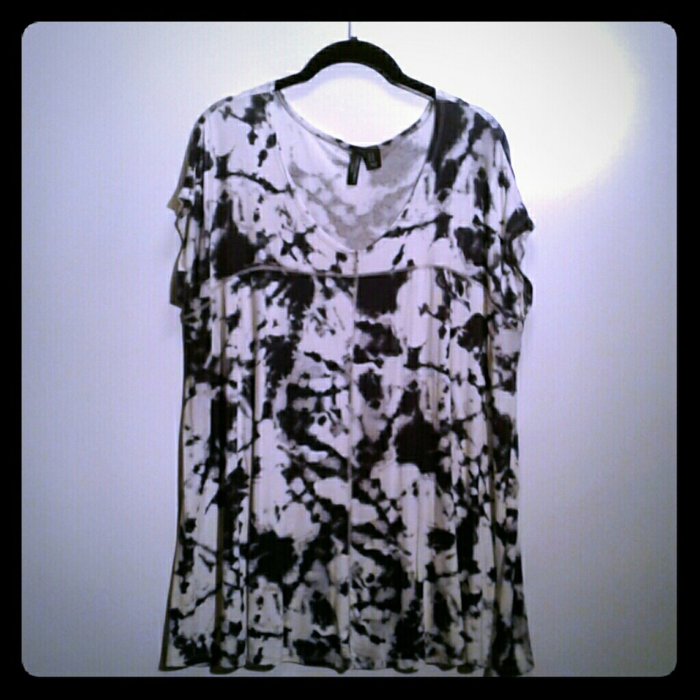 CYNTHIA ROWLEY Super Flowy  Tunic  1X